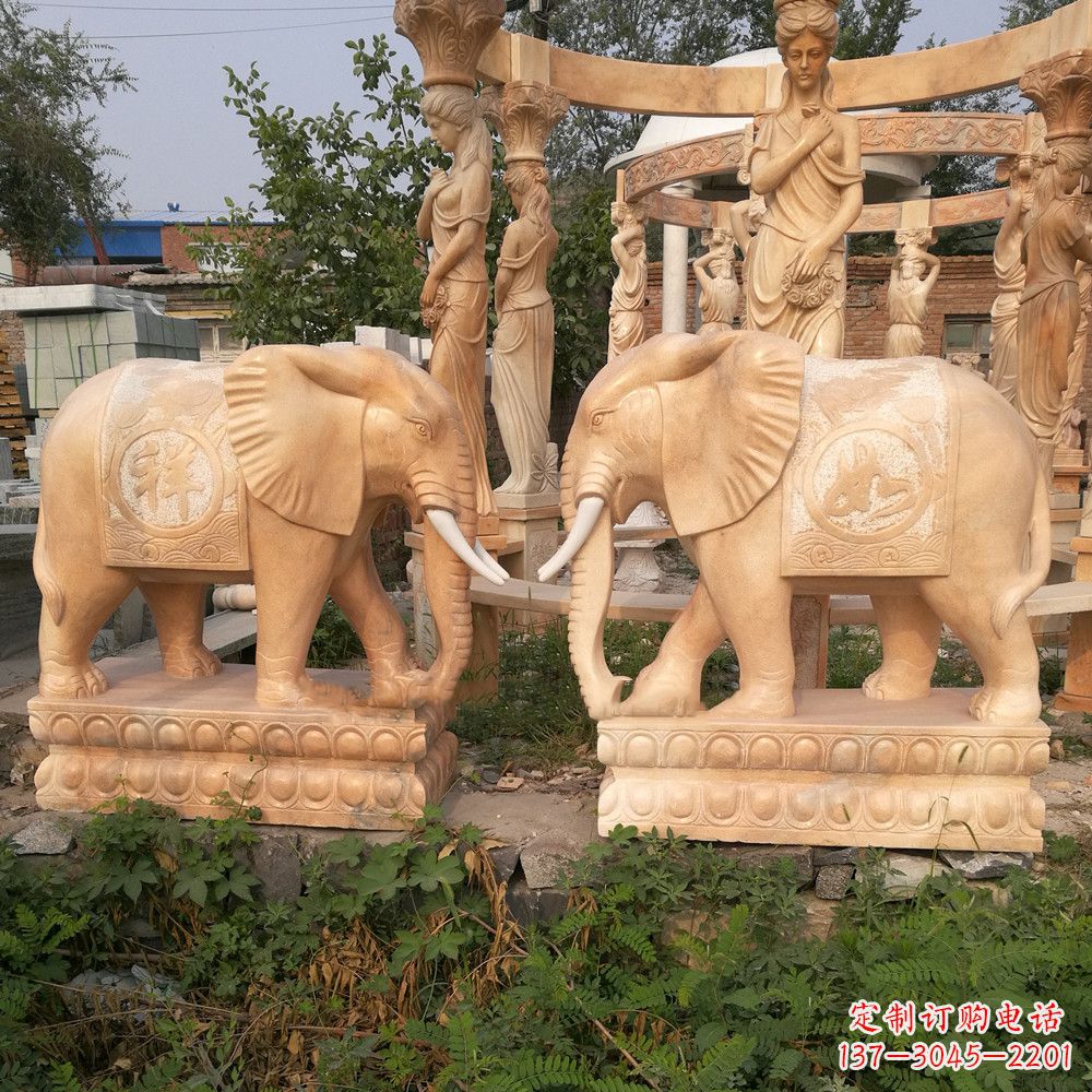 贵阳优雅大象雕塑