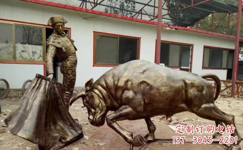 贵阳中领雕塑-装饰艺术级牛雕塑