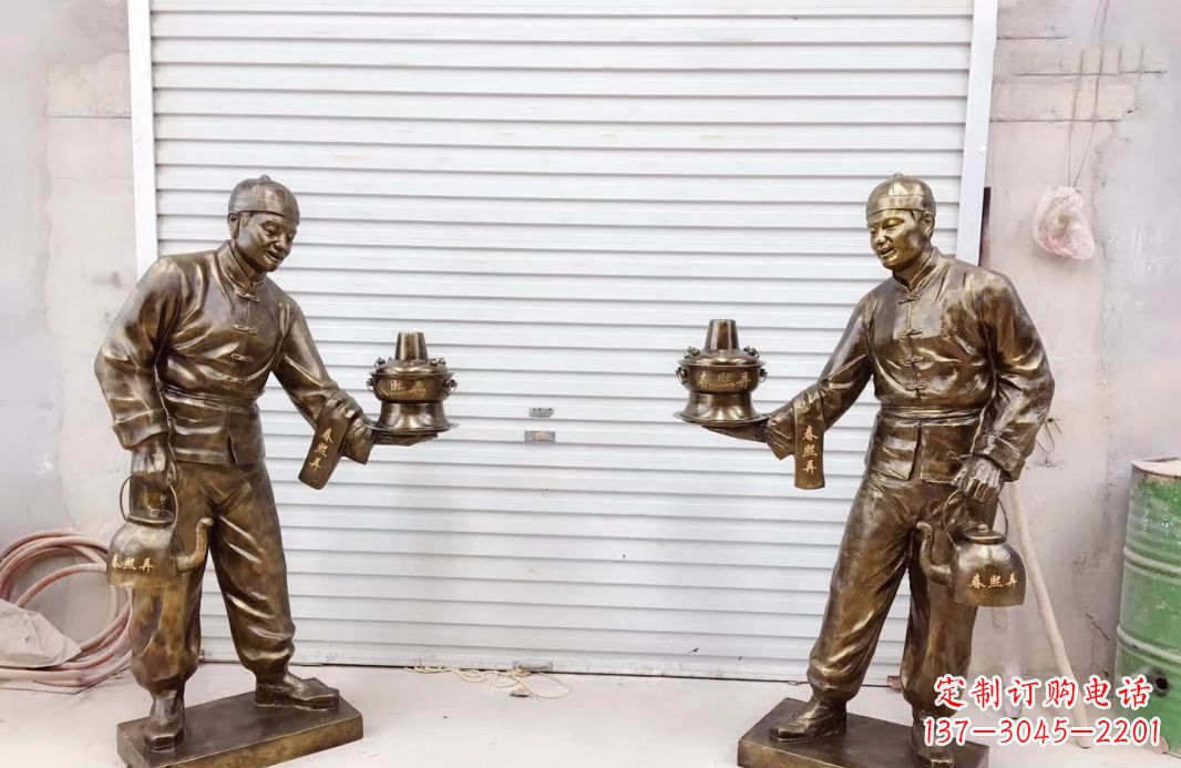 贵阳端茶店小二铜雕塑