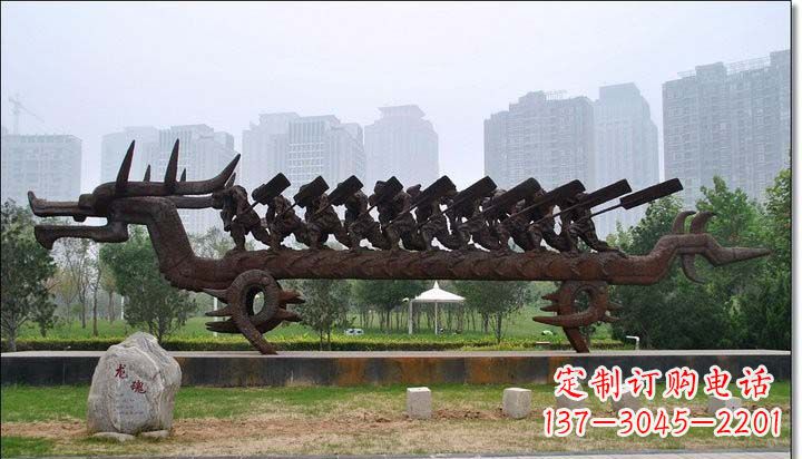贵阳锻铜赛龙舟雕塑