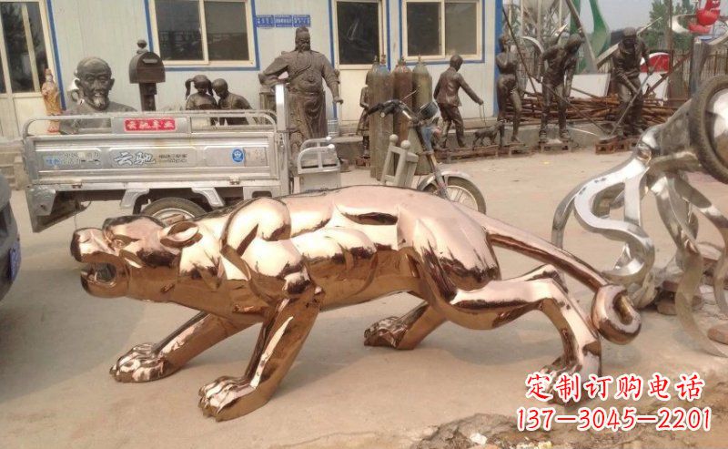 贵阳精美不锈钢豹子雕塑