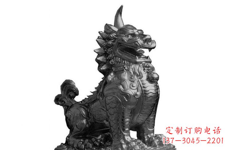 贵阳法院门口独角兽獬豸铜雕