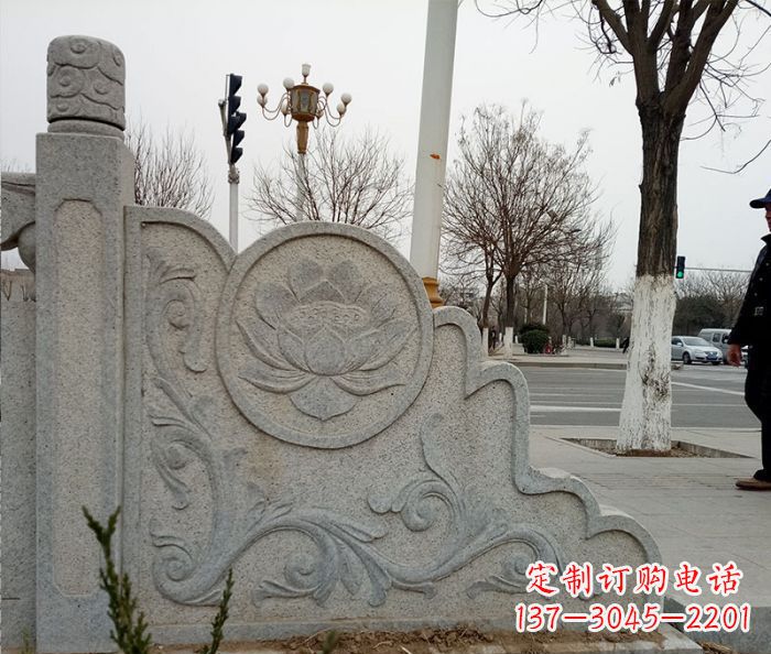 贵阳仿古护城河石栏板雕塑