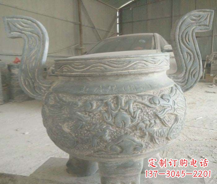 贵阳青铜仿古三足香炉石雕