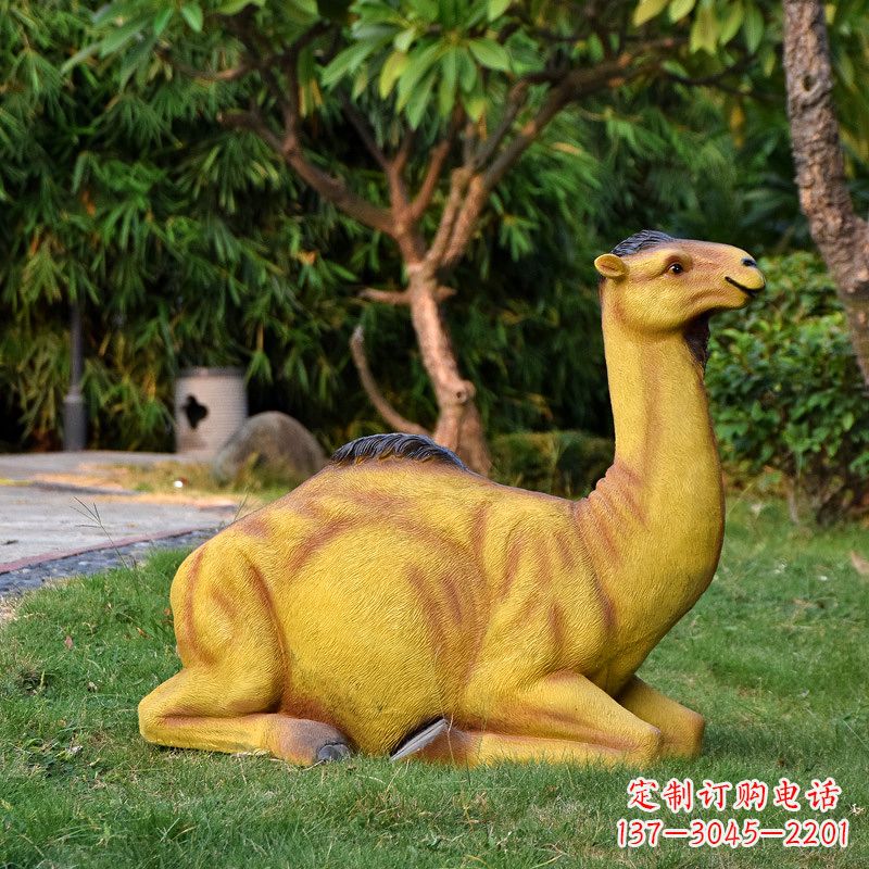 贵阳仿真爬卧的骆驼雕塑-公园草坪动物摆件