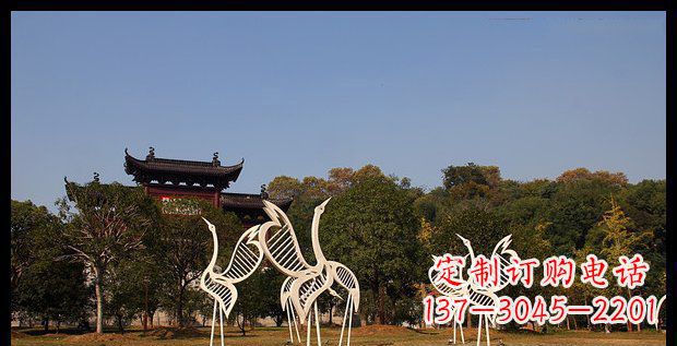 贵阳中领雕塑的精美不锈钢仙鹤雕塑