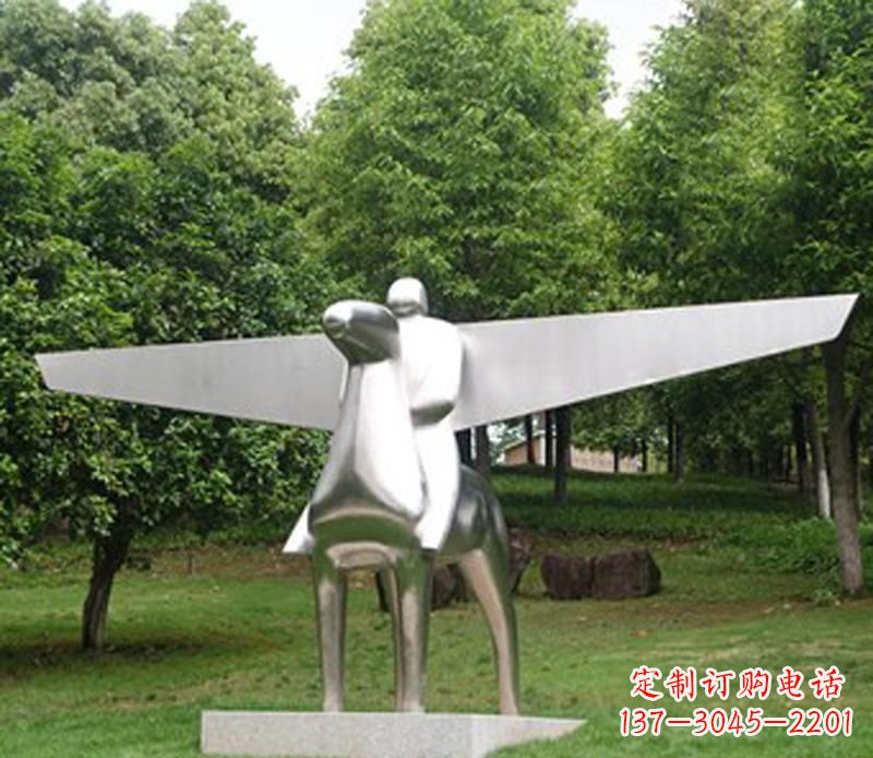 贵阳优雅而独特的不锈钢飞马雕塑