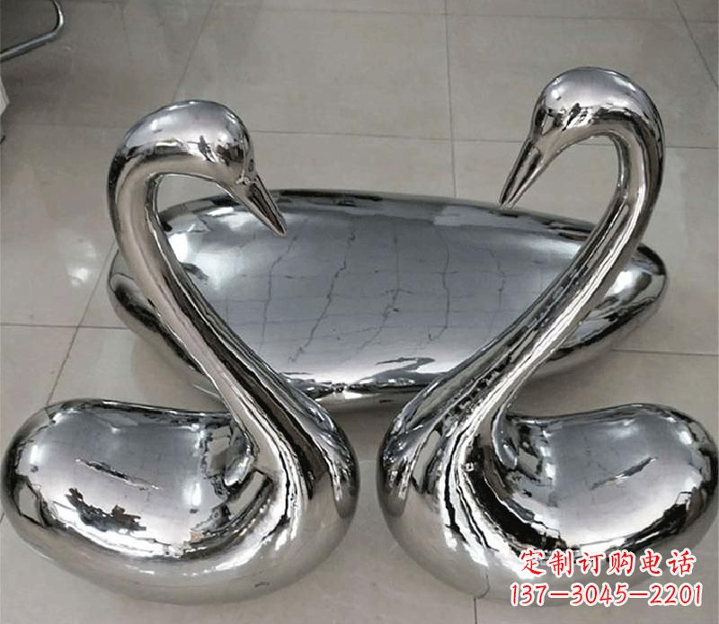 贵阳高端定制不锈钢天鹅雕塑