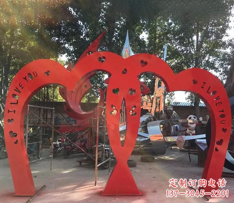 贵阳中领雕塑新款不锈钢心形拱门雕塑