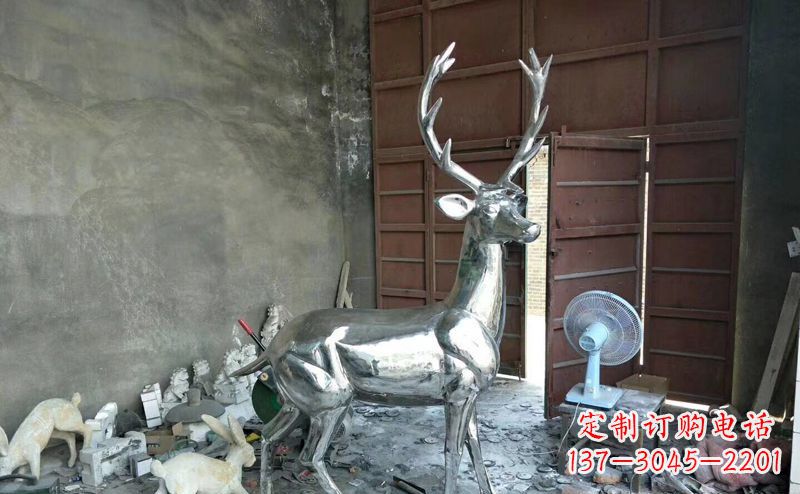 贵阳艺术精美的不锈钢鹿装置雕塑