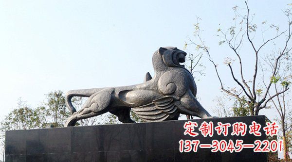 贵阳公园抽象狮子动物铜雕