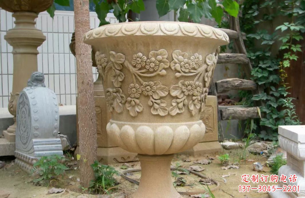 贵阳精美大理石花盆雕塑