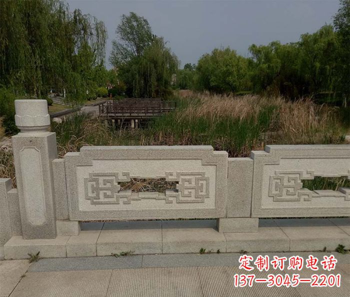 贵阳优雅大气的公园栏板雕塑