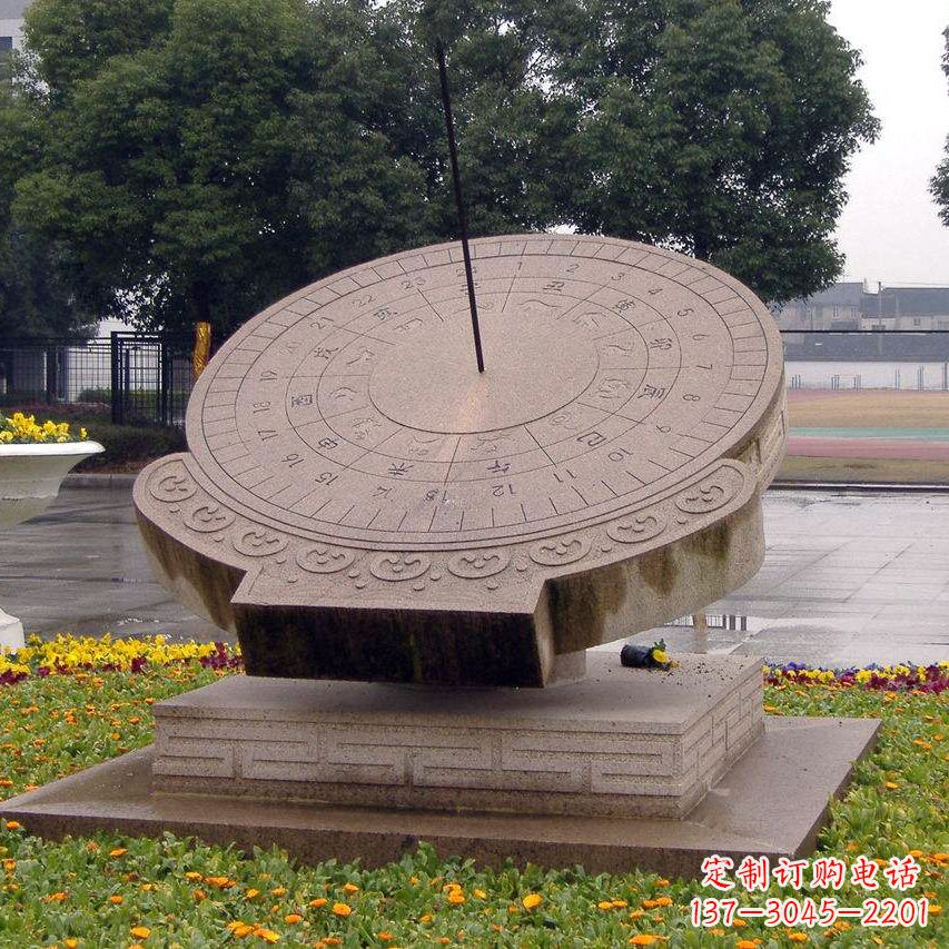 贵阳公园广场纪念日晷雕塑