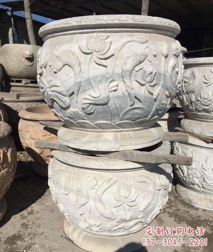 贵阳精美荷花雕塑 彰显优雅之美