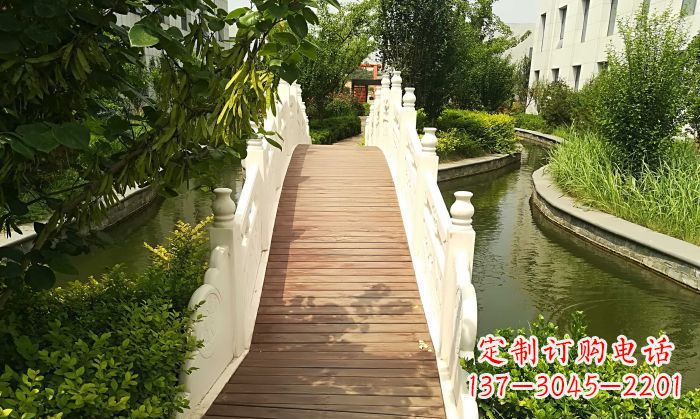 贵阳公园汉白玉石拱桥 (5)