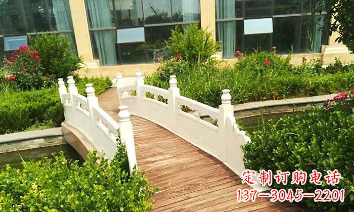 贵阳公园汉白玉石拱桥_2