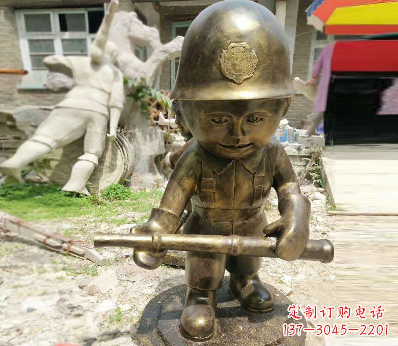 贵阳精致细腻的交通警察铜雕