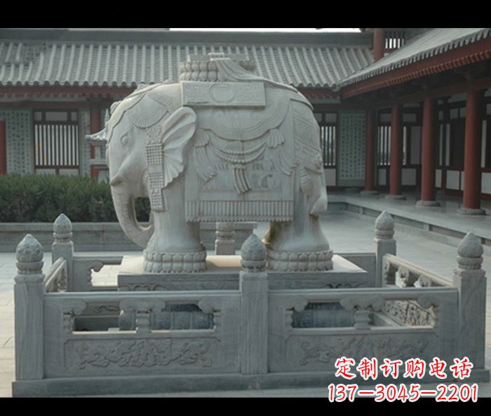贵阳公园景观驮宝大象石雕