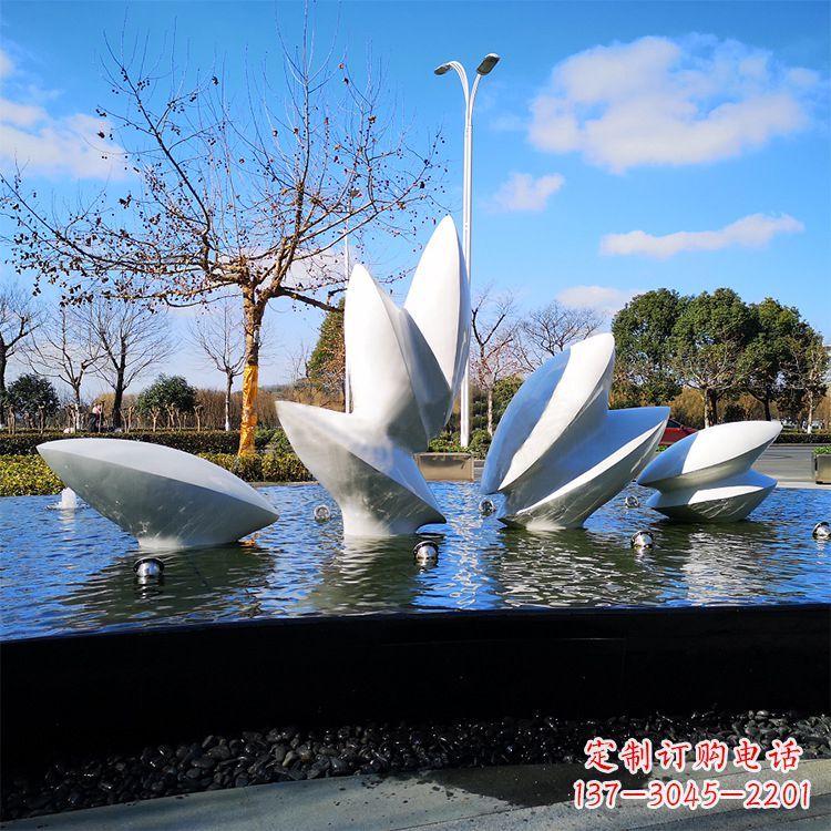 贵阳精美纯铜树叶雕塑