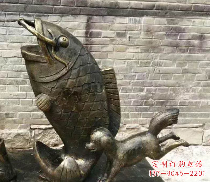 贵阳优雅艺术的鲤鱼铜雕