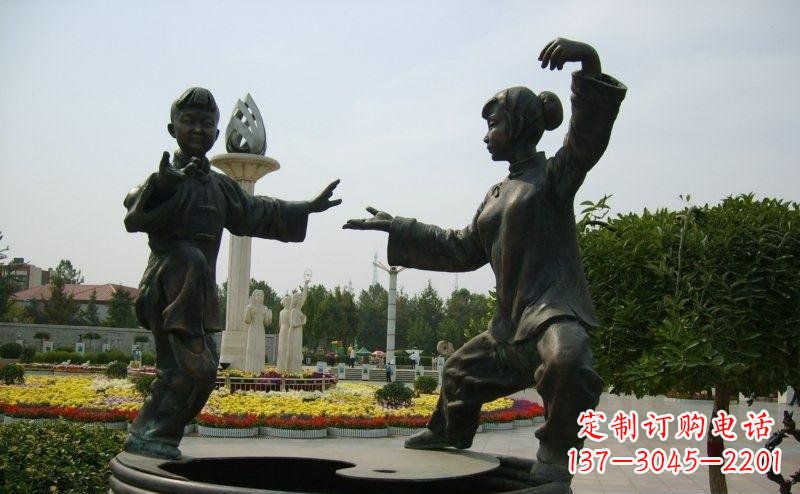 贵阳公园练太极拳的人物小品铜雕