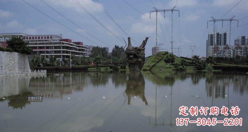 贵阳公园龙头景观铜雕