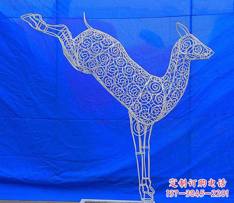 贵阳中领雕塑梅花鹿不锈钢镂空雕塑