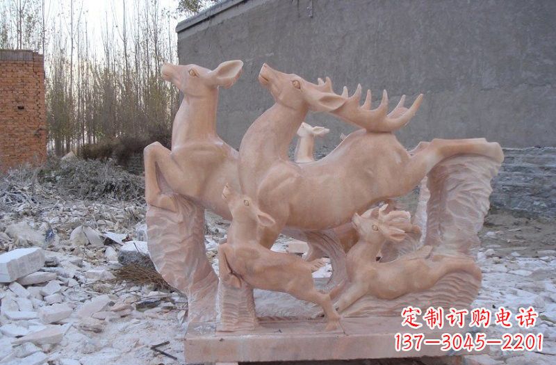 贵阳脱颖而出的公园梅花鹿群石雕