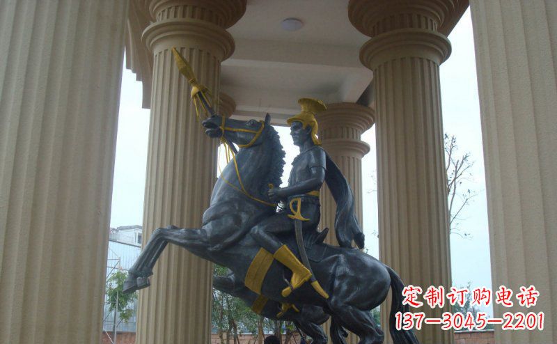 贵阳公园骑马的罗马士兵人物铜雕
