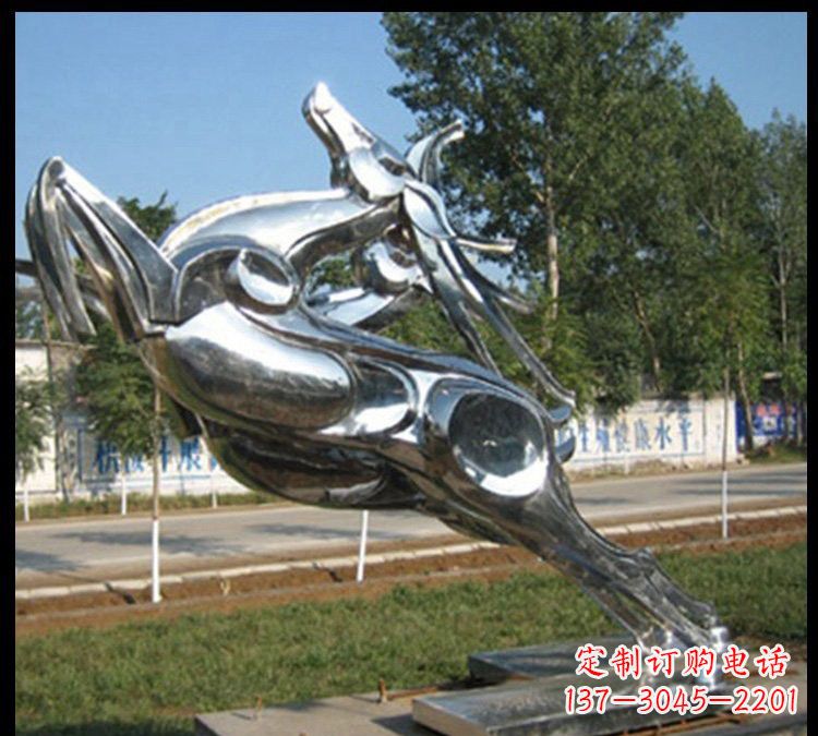 贵阳梅花鹿不锈钢雕塑新美的精美装饰