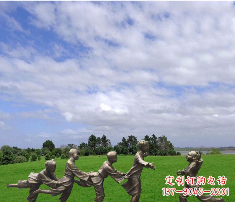 贵阳公园铜雕老鹰抓小鸡游戏人物雕塑