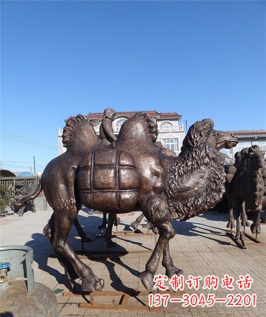 贵阳公园铜雕骆驼