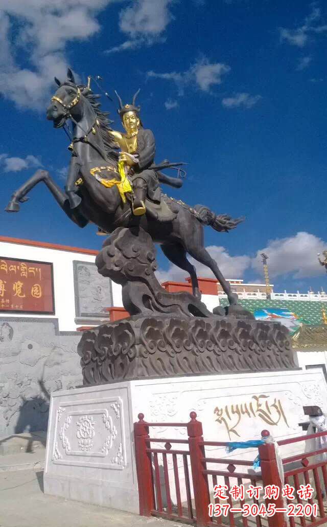 贵阳古典骑马人物雕塑