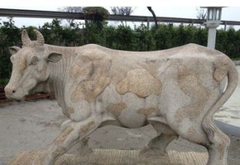 贵阳中领雕塑精美绝伦的奶牛石雕