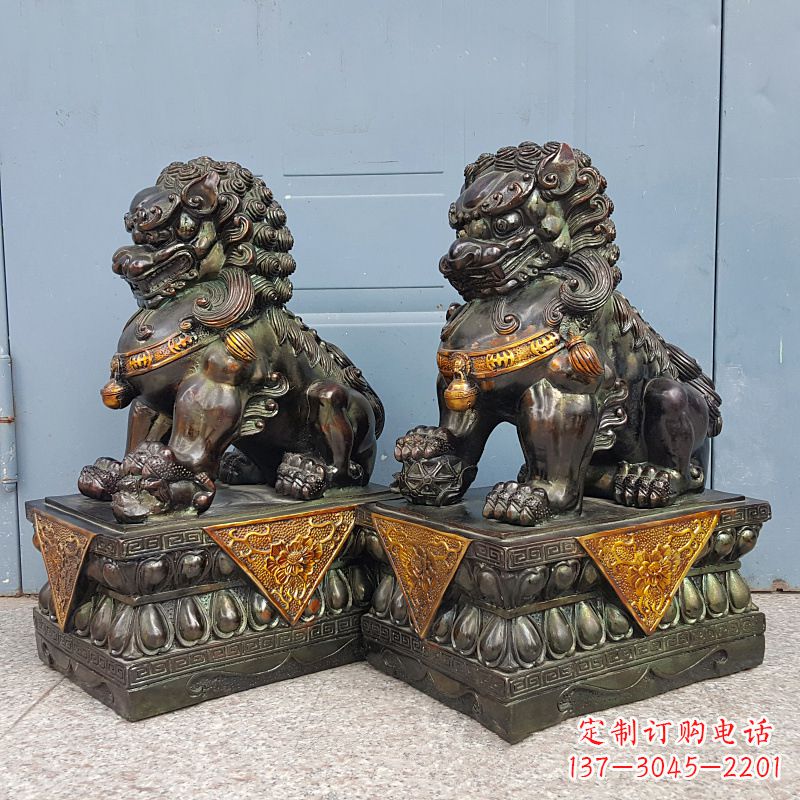 贵阳故宫青铜狮子