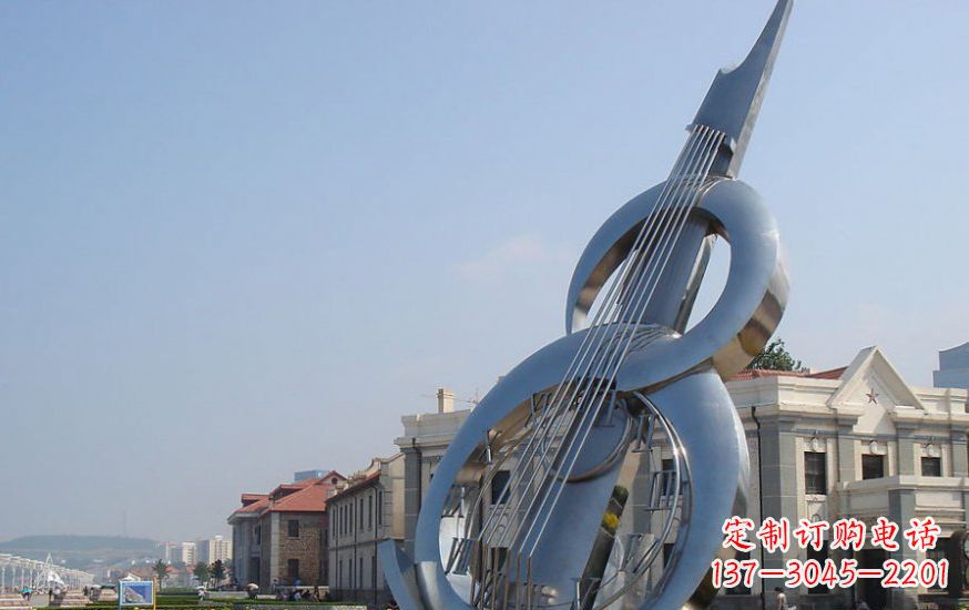 贵阳经典音乐雕塑:不锈钢大提琴
