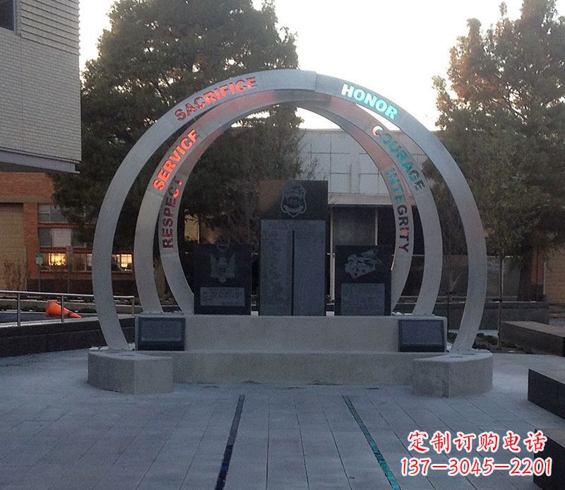 贵阳广场不锈钢圆环雕塑