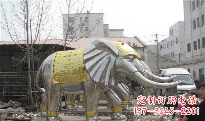 贵阳广场大象不锈钢雕塑