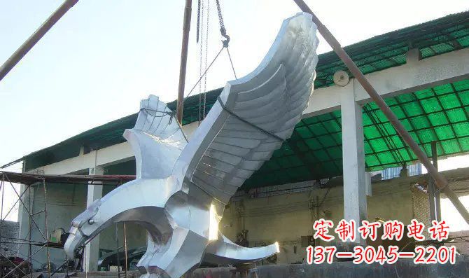 贵阳高端大气老鹰不锈钢雕塑