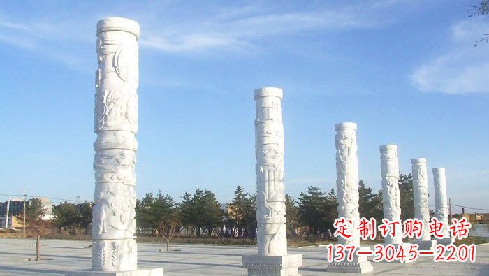 贵阳中国传统石雕：广场龙柱雕