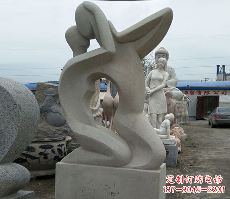 贵阳情侣石雕：给浪漫爱情永恒的礼物