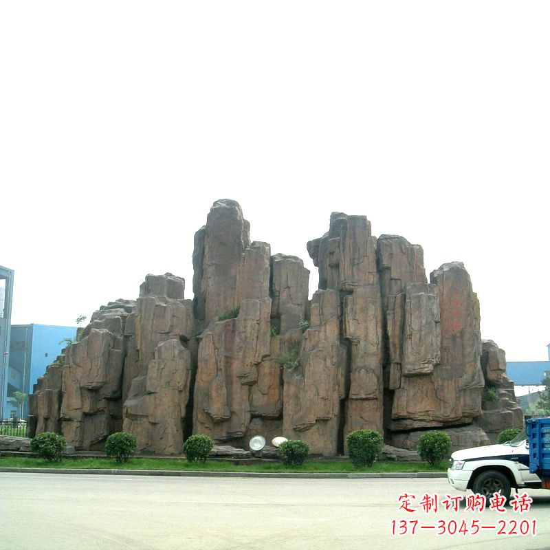 贵阳中领雕塑：全球领先的广场塑石假山雕塑定制厂家