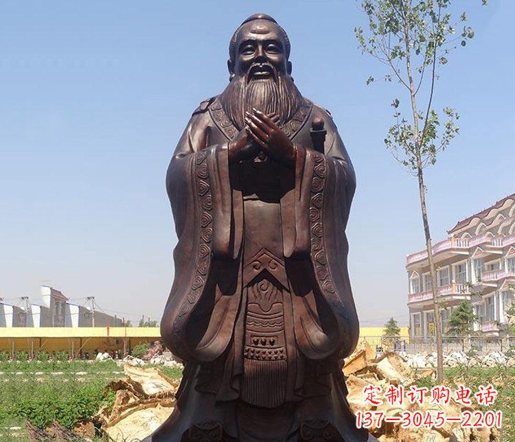 贵阳广场校园历史孔子人物铜雕像
