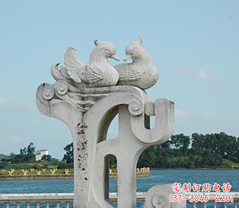 贵阳海边鸳鸯景观石雕