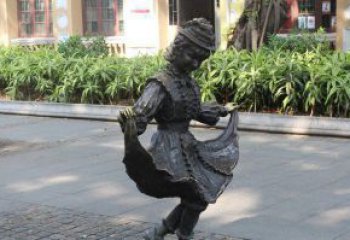 贵阳中领雕塑推出的爱舞的小少女铜雕，以少女跳…