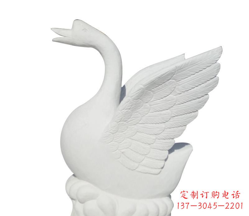 贵阳汉白玉雕刻的精美天鹅雕塑