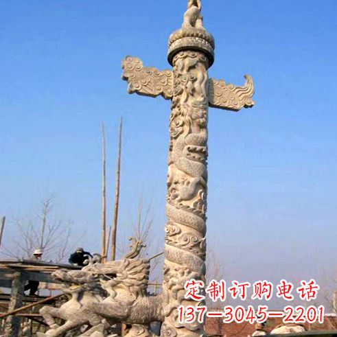 贵阳象征古老华夏文化的华表柱子雕塑