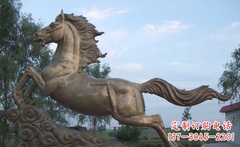 贵阳完美雕刻的黄铜马雕塑