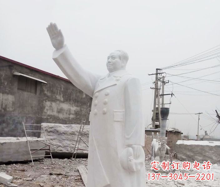 贵阳挥手毛泽东伟人石雕 (2)